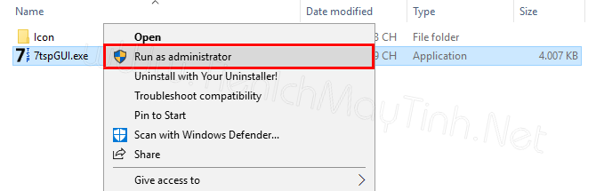 Click chuột phải vào tệp tin 7tspGUI.exe –> Run as administrator